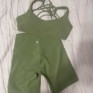 Lululemon align short set